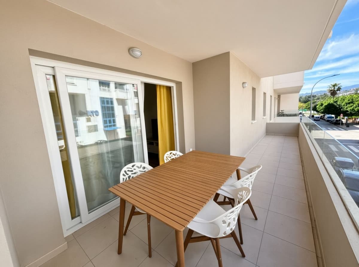 Middle Floor Apartment in La Campana — photo 2 of 10