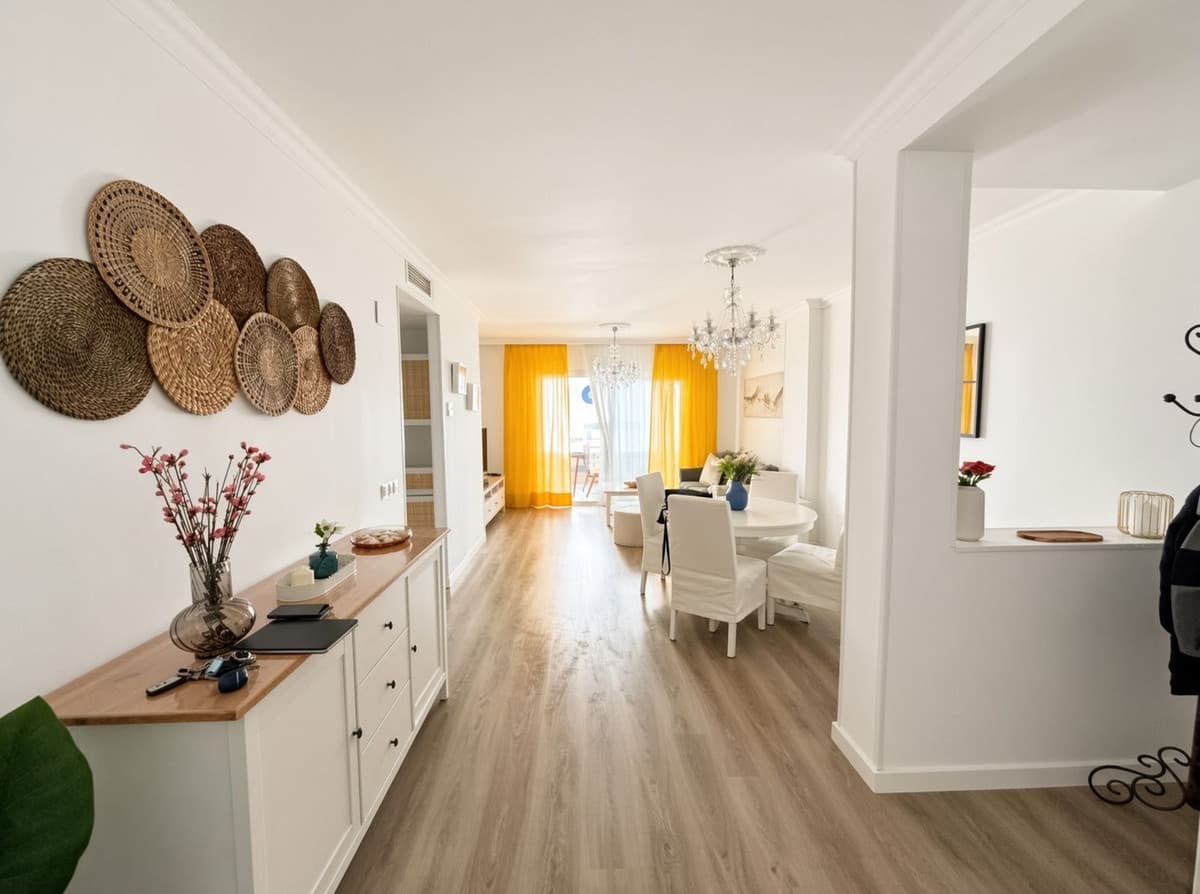 Middle Floor Apartment in La Campana — photo 3 of 10