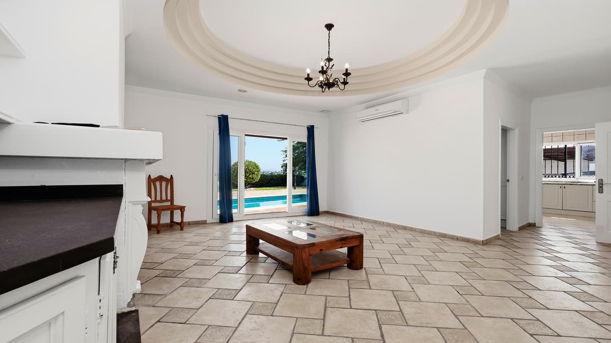 Detached Villa in Manilva — photo 3 of 10