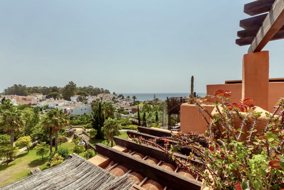 Penthouse Duplex in Estepona — photo 3 of 10