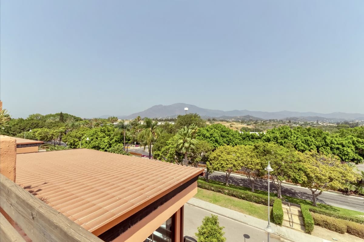 Penthouse Duplex in Estepona — photo 7 of 10