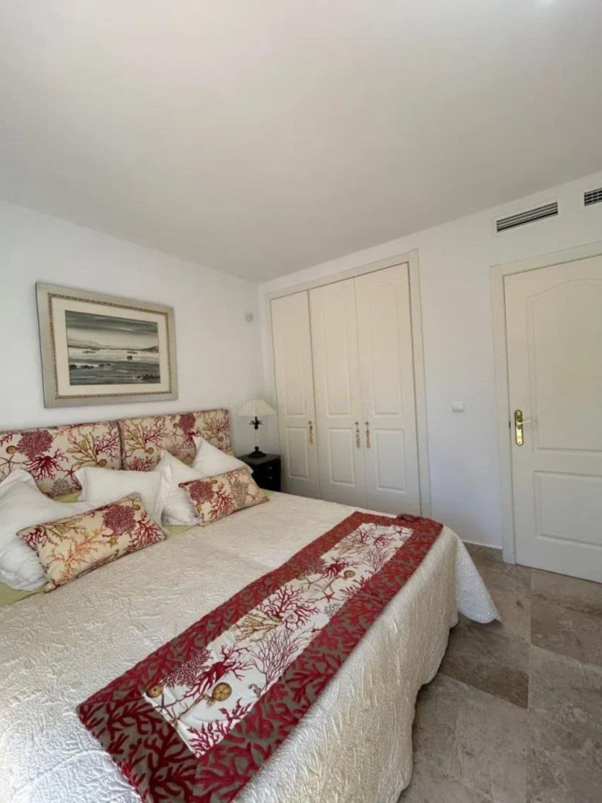 Semi-Detached House in Puerto Banús — photo 7 of 10
