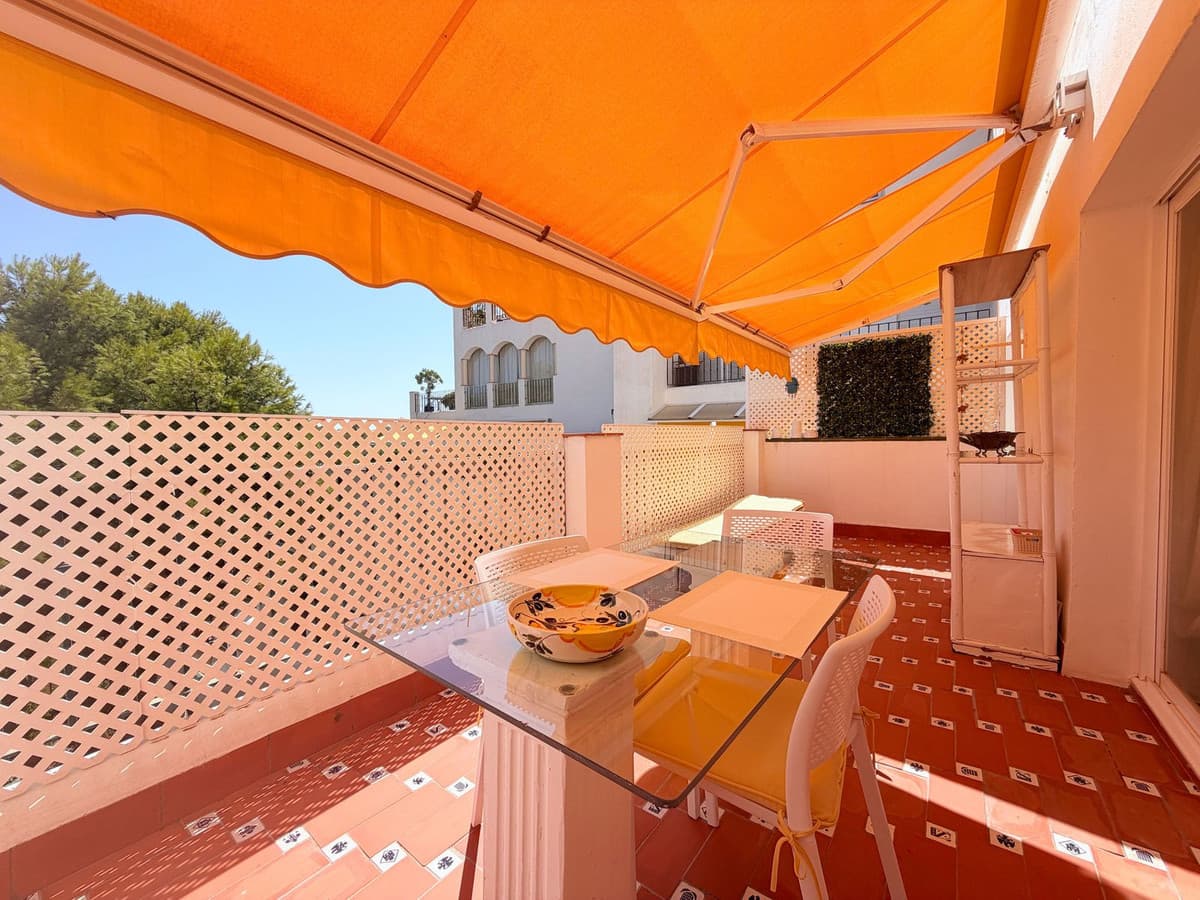 Middle Floor Apartment in Estepona — photo 9 of 10