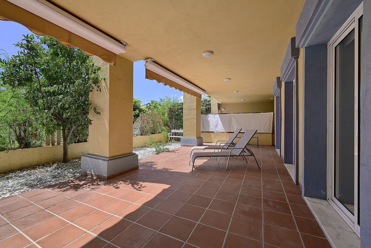 Ground Floor Apartment in Bahía de Marbella — photo 4 of 10