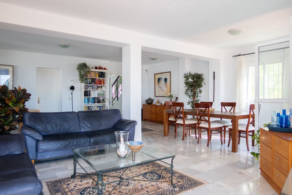 Detached Villa in El Padron — photo 7 of 10