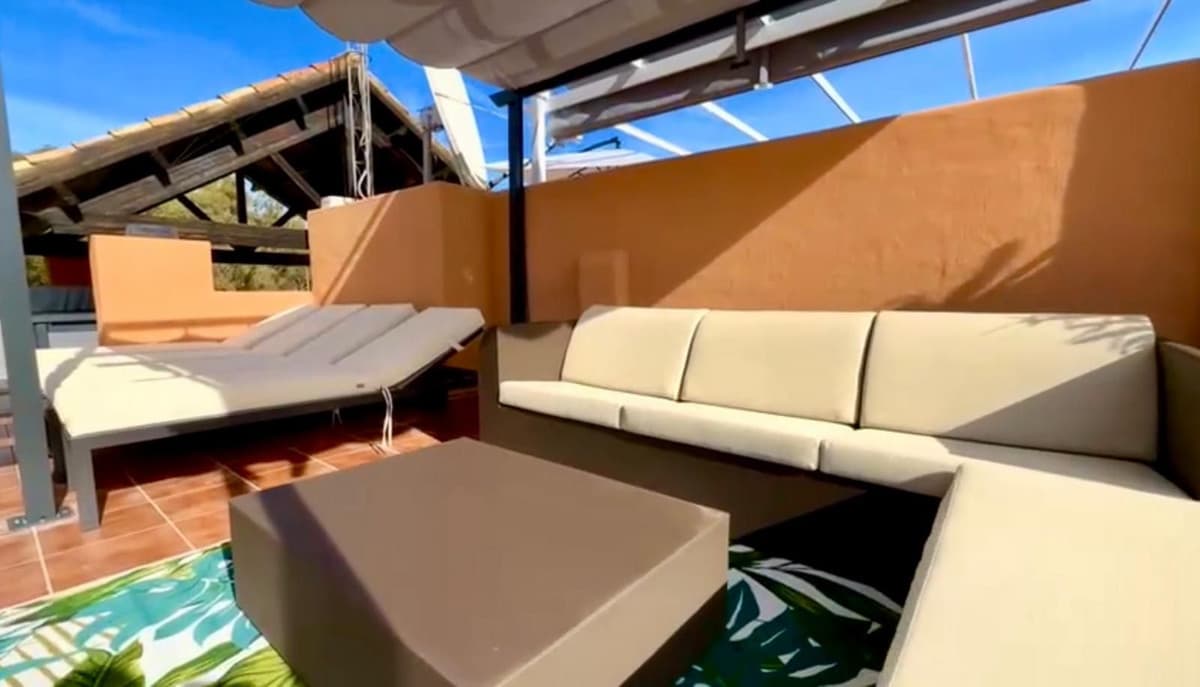 Penthouse Duplex in Casares Playa — photo 4 of 10