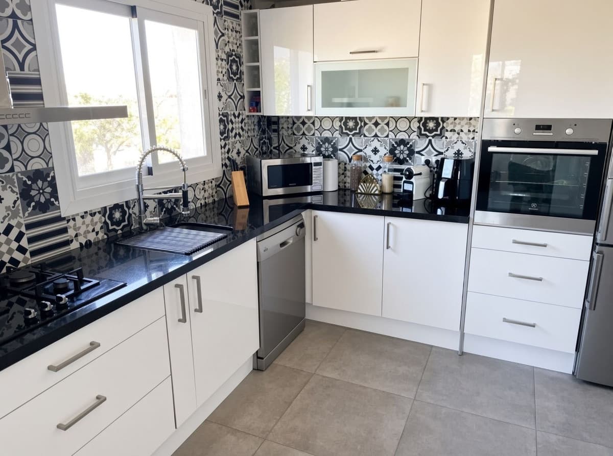Middle Floor Apartment in San Pedro de Alcántara — photo 5 of 10