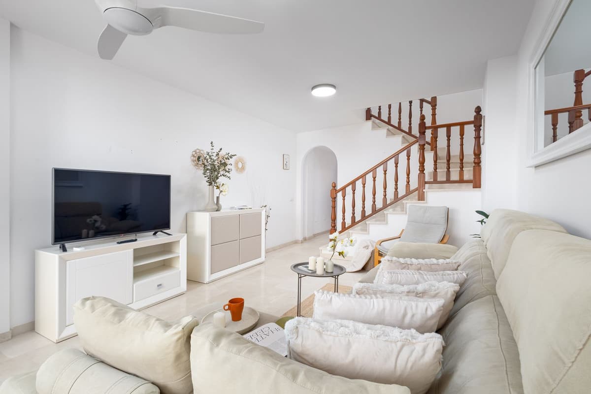 Penthouse Duplex in Los Pacos — photo 5 of 10