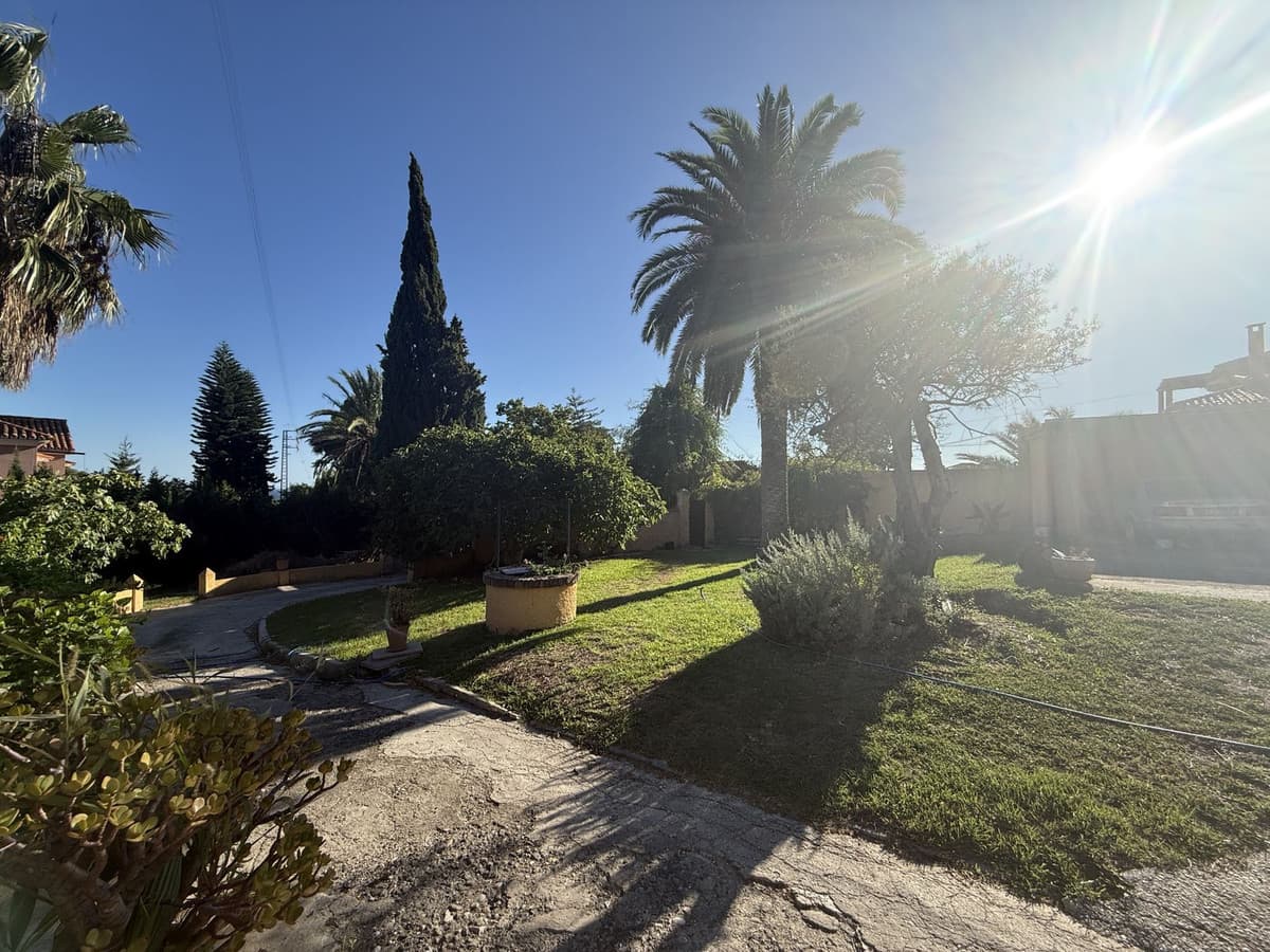 Detached Villa in Marbella — photo 7 of 10