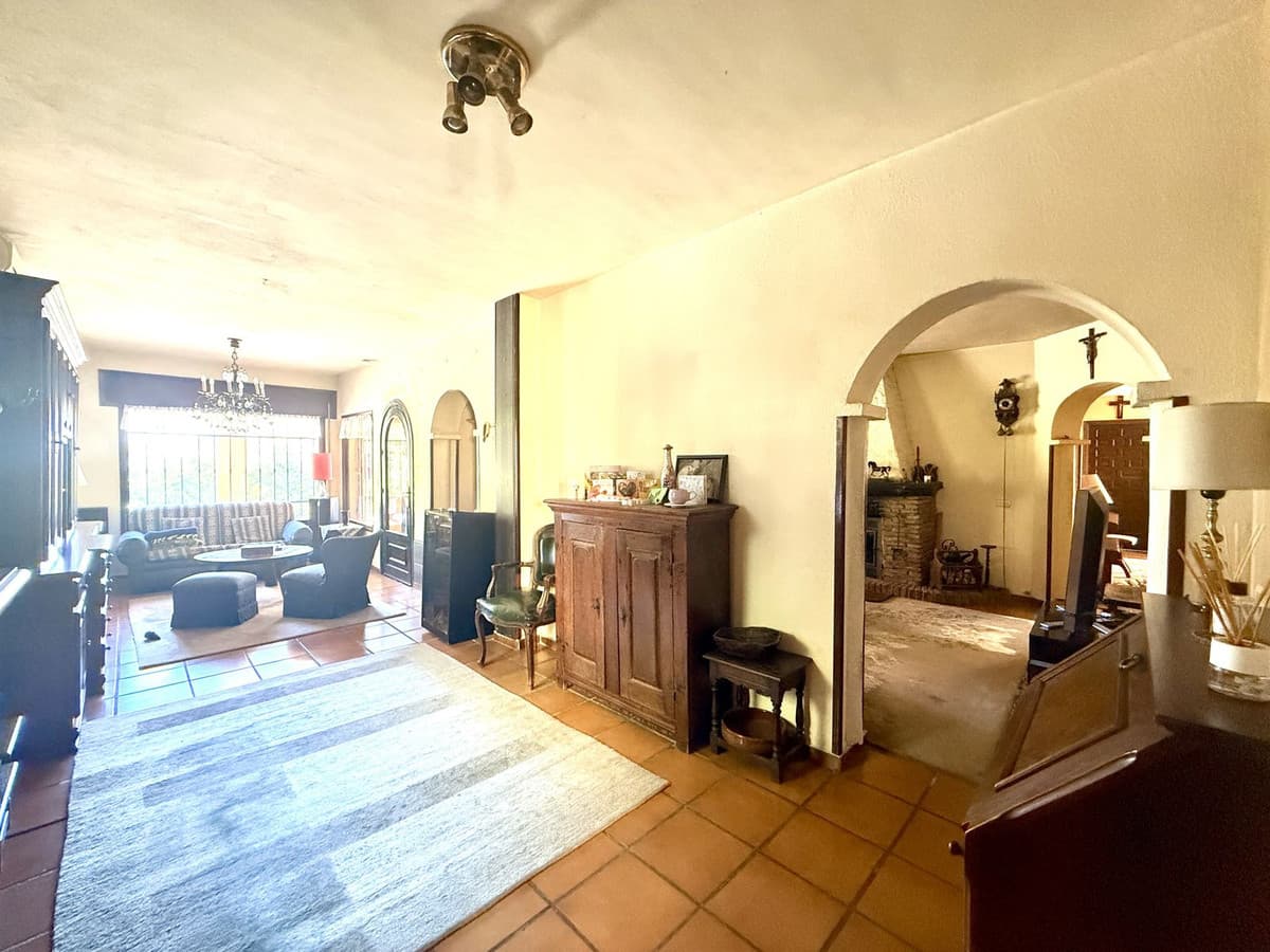 Detached Villa in Marbella — photo 10 of 10