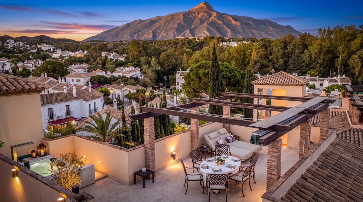 Penthouse Duplex in Nueva Andalucía — photo 1 of 10