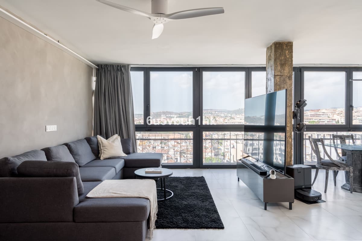Middle Floor Apartment in Las Lagunas — photo 10 of 10
