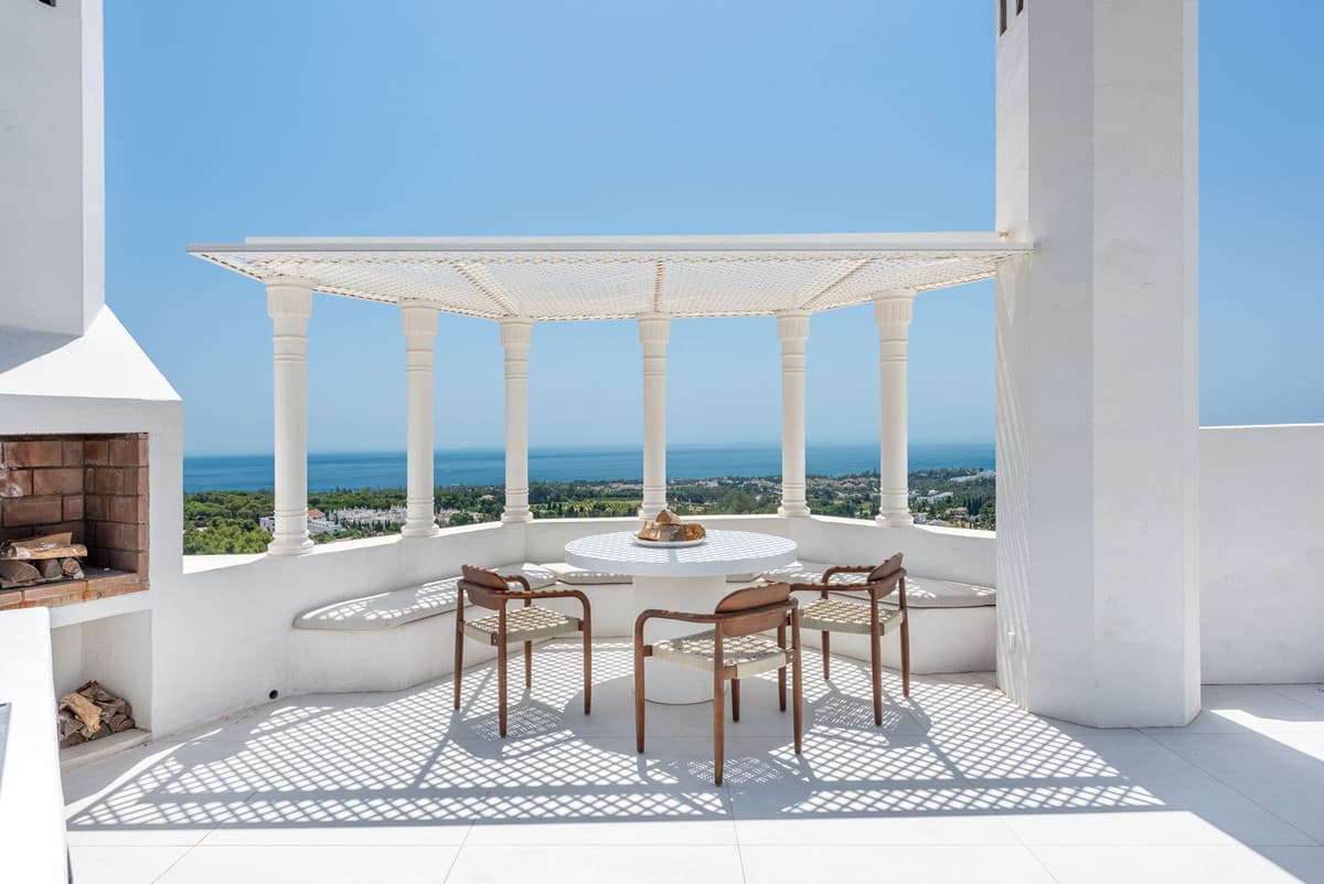 Penthouse in The Golden Mile — photo 2 of 10