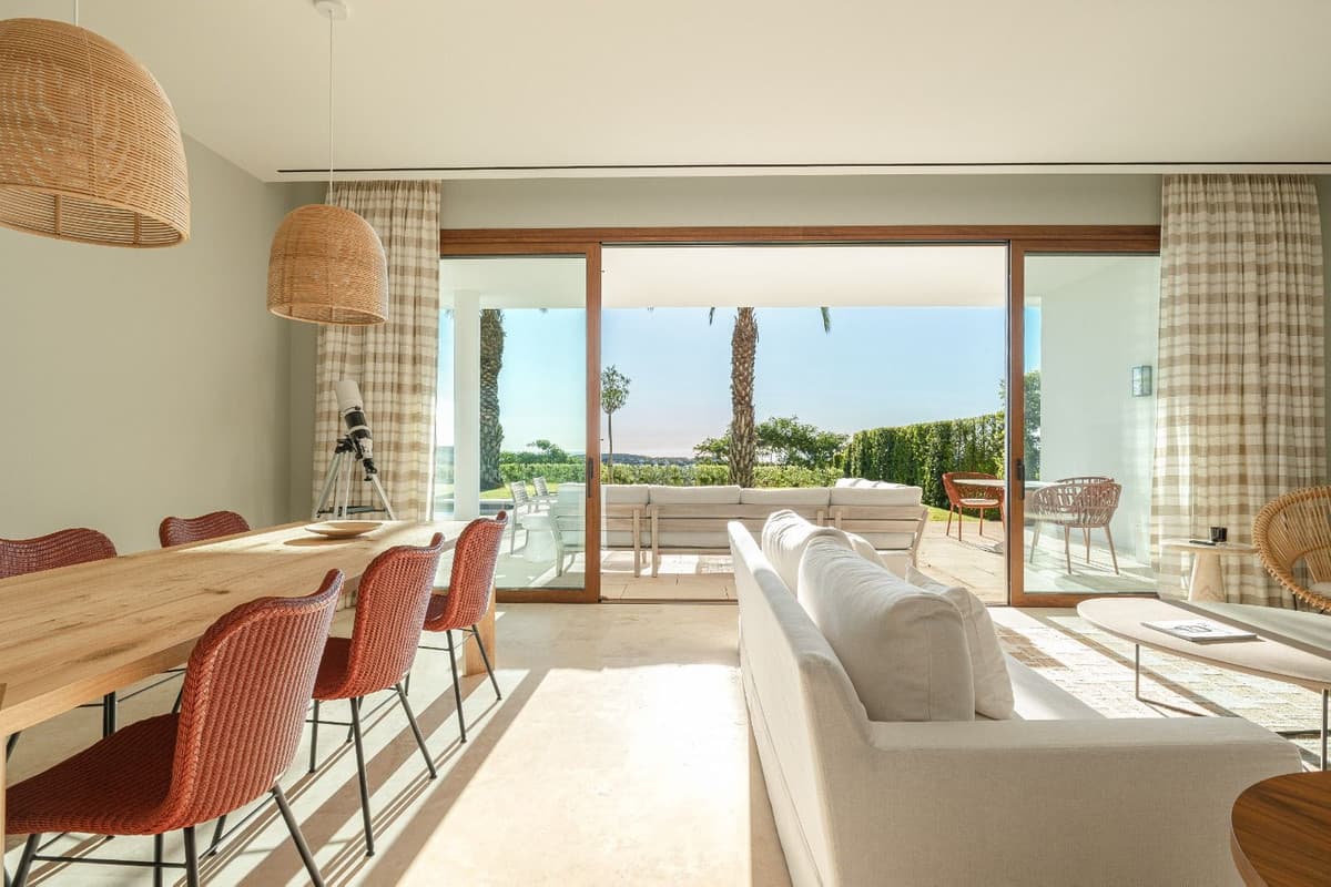 Ground Floor Apartment in Casares — photo 9 of 10