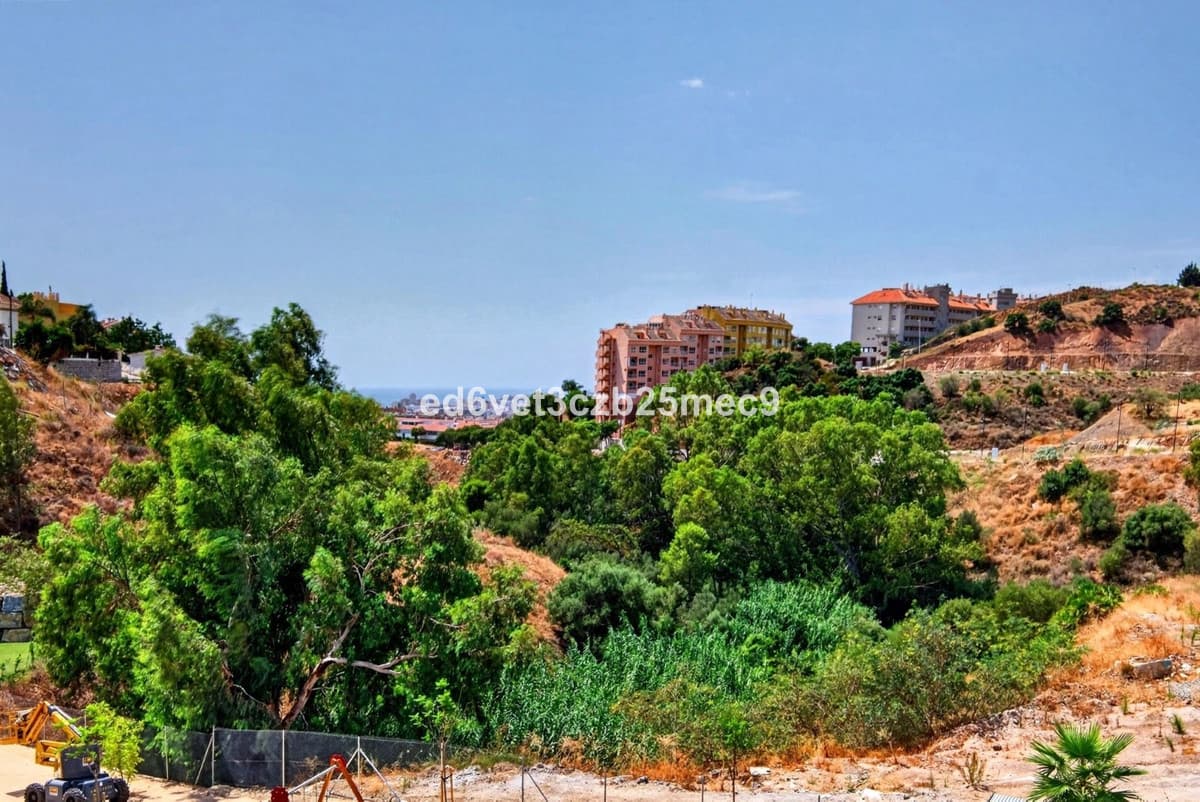 Middle Floor Apartment in Fuengirola — photo 7 of 10