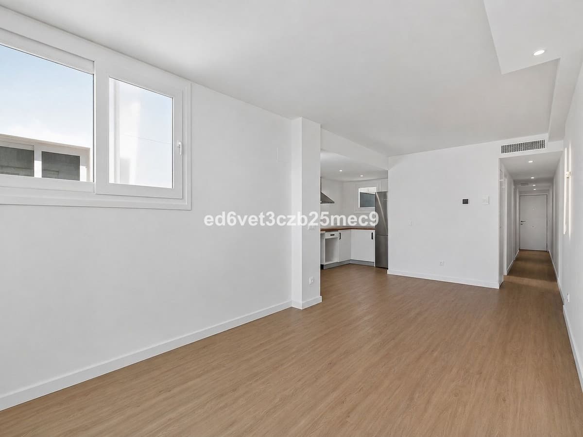 Middle Floor Apartment in Fuengirola — photo 10 of 10