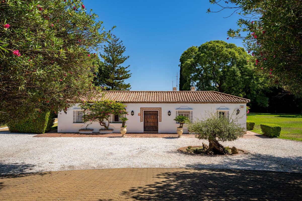 Cortijo in Cancelada — photo 5 of 10