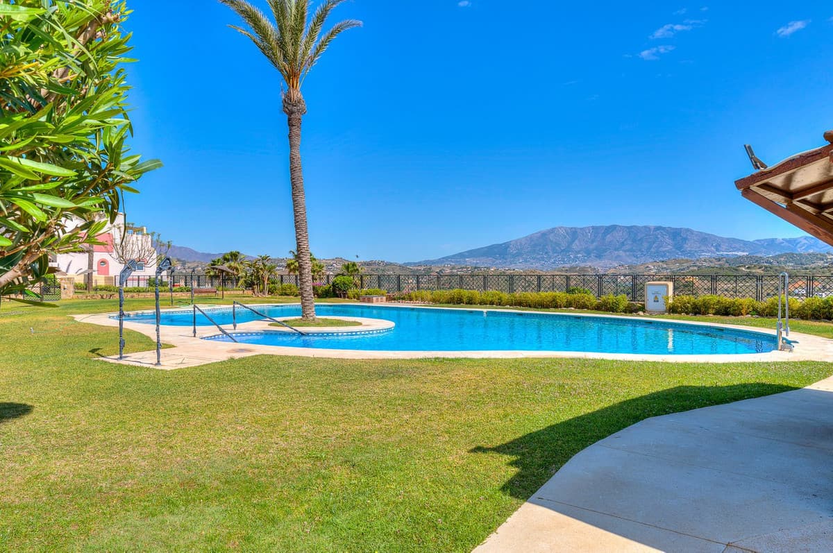 Penthouse Duplex in La Cala de Mijas — photo 1 of 10