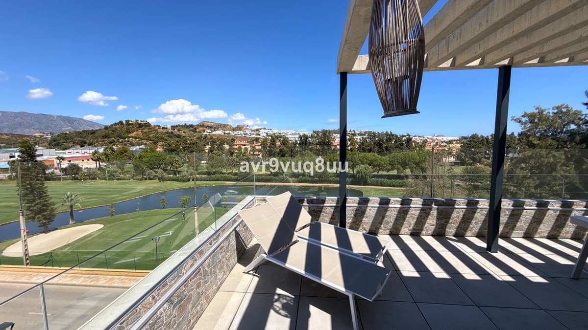 Penthouse Duplex in La Cala de Mijas — photo 5 of 10