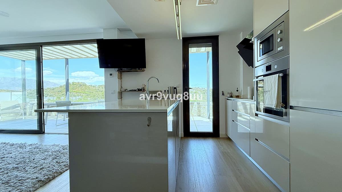 Penthouse Duplex in La Cala de Mijas — photo 6 of 10