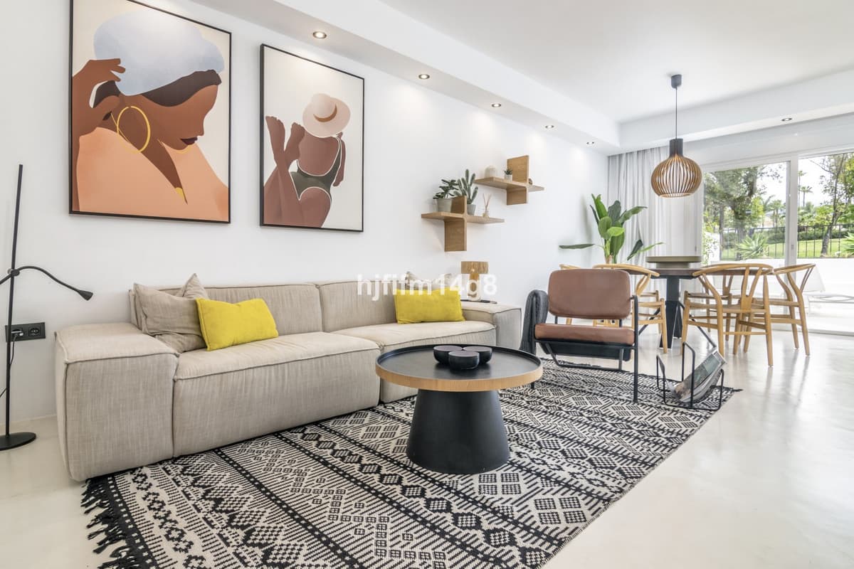 Townhouse in Nueva Andalucía — photo 7 of 10
