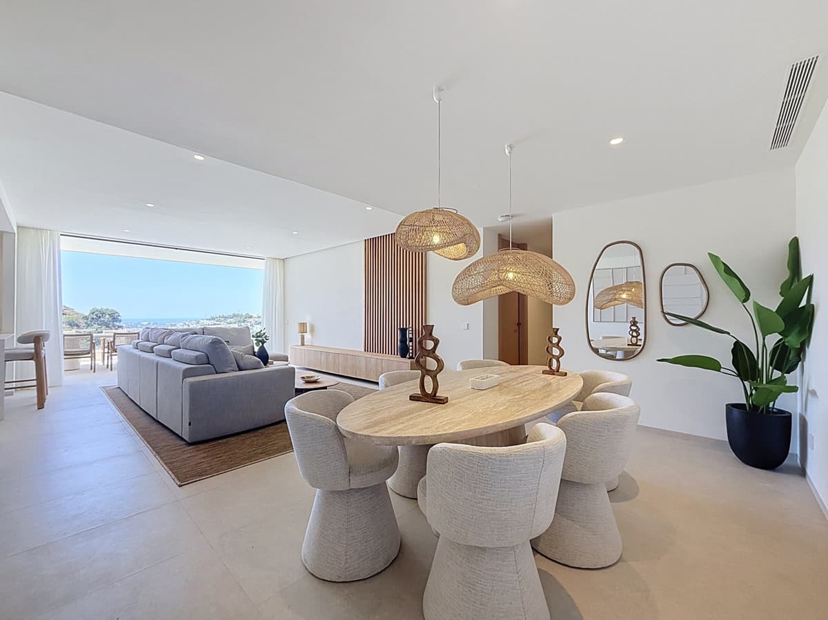 Middle Floor Apartment in Benahavís — photo 7 of 10
