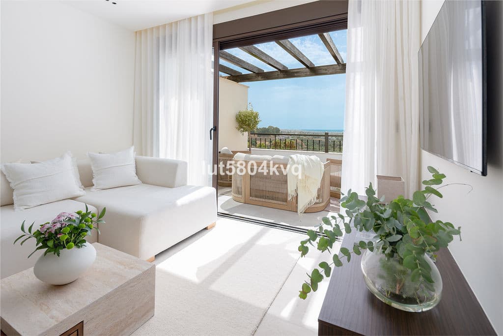 Penthouse in La Quinta — photo 9 of 10