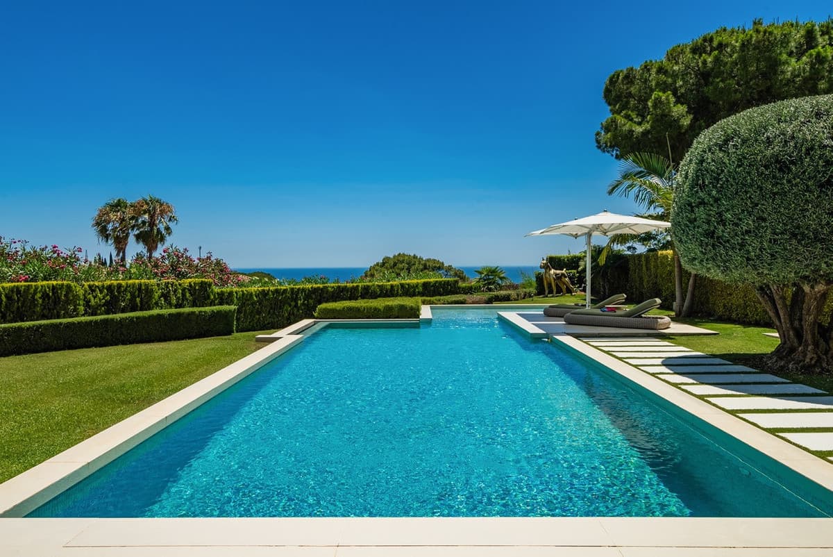 Detached Villa in The Golden Mile — photo 3 of 10