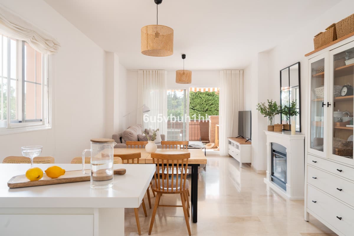 Middle Floor Apartment in Mijas Golf — photo 1 of 10