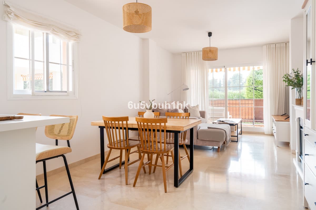 Middle Floor Apartment in Mijas Golf — photo 3 of 10