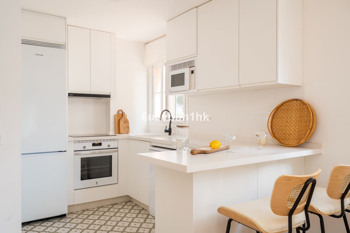 Middle Floor Apartment in Mijas Golf — photo 8 of 10
