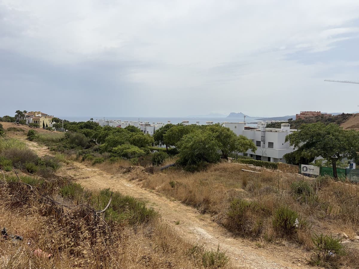 Residential Plot in Manilva — photo 1 of 10