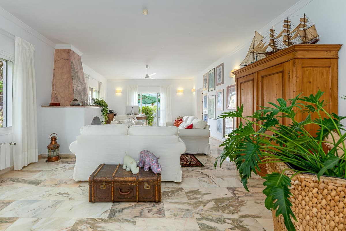 Detached Villa in Alhaurín el Grande — photo 4 of 10