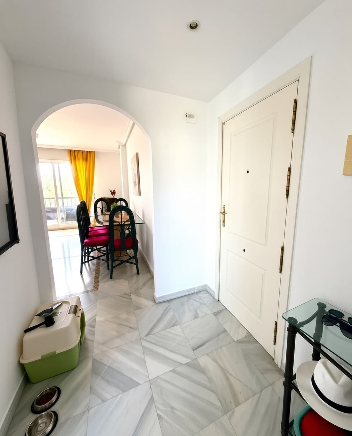 Middle Floor Apartment in Nueva Andalucía — photo 9 of 10