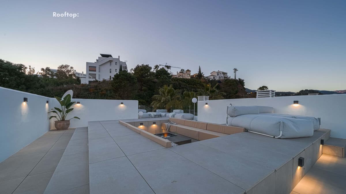 Penthouse in La Quinta — photo 1 of 10