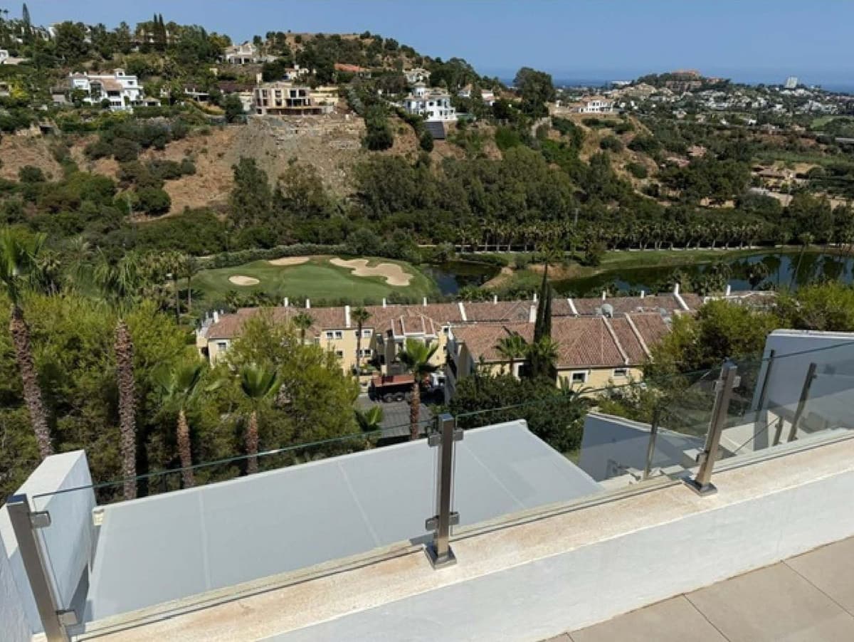 Penthouse in La Quinta — photo 3 of 10