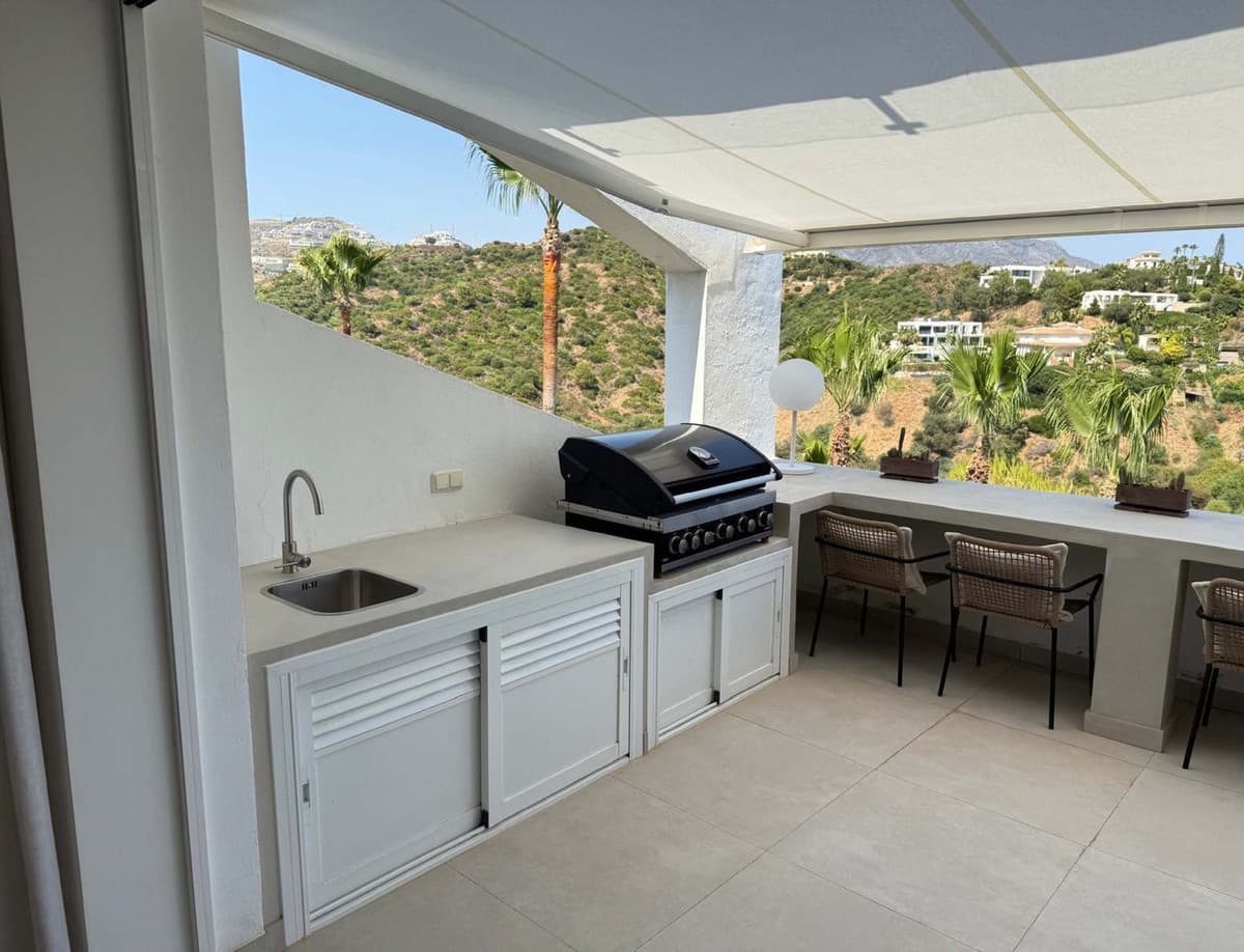 Penthouse in La Quinta — photo 7 of 10