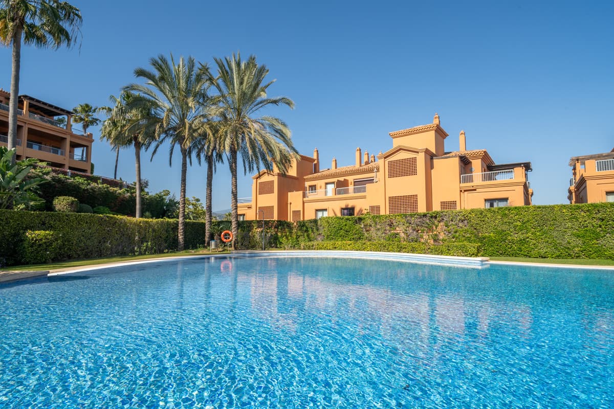 Ground Floor Apartment in Estepona — photo 1 of 10