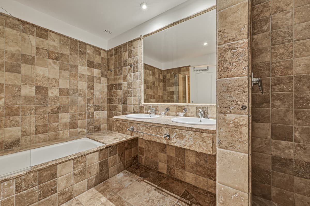 Ground Floor Apartment in Estepona — photo 9 of 10