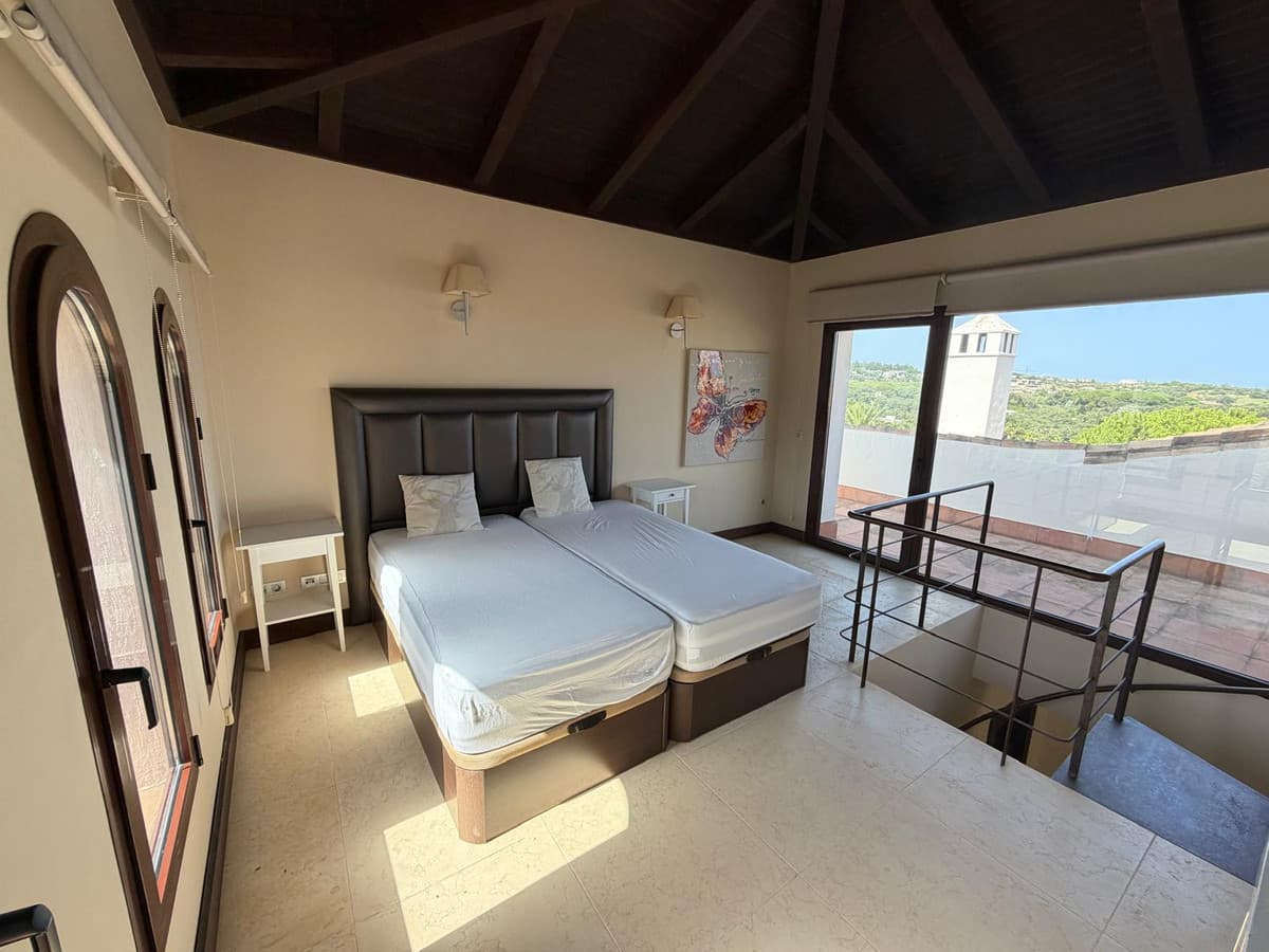 Detached Villa in Sotogrande Alto — photo 4 of 10