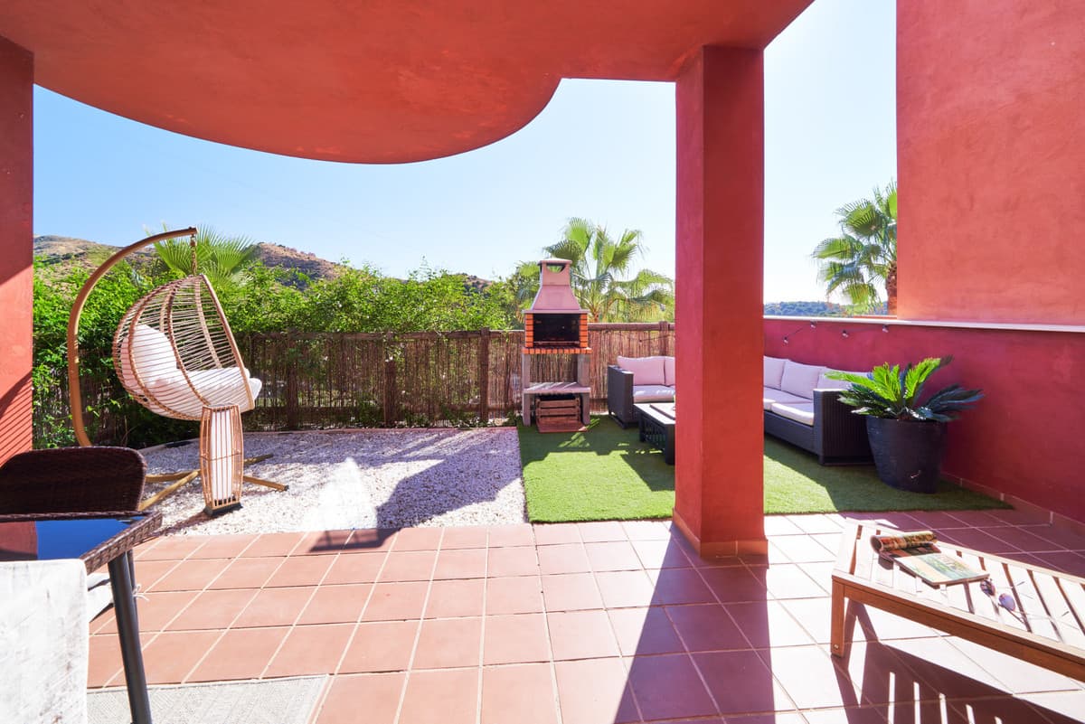 Middle Floor Apartment in Reserva de Marbella — photo 6 of 10