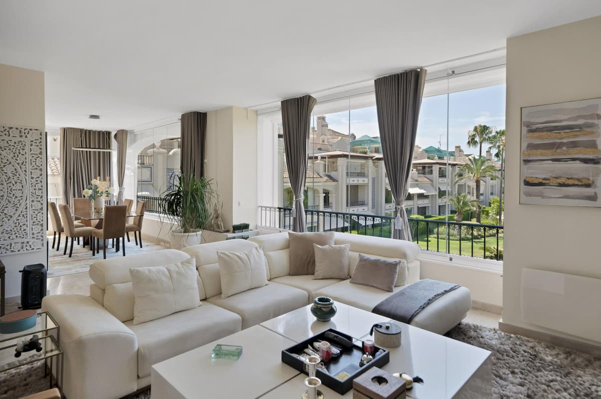 Ground Floor Apartment in Marbella — photo 9 of 10