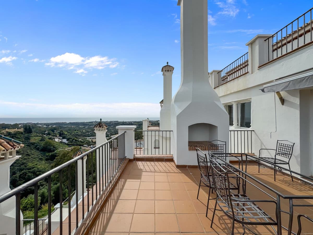 Penthouse Duplex in Estepona — photo 1 of 10