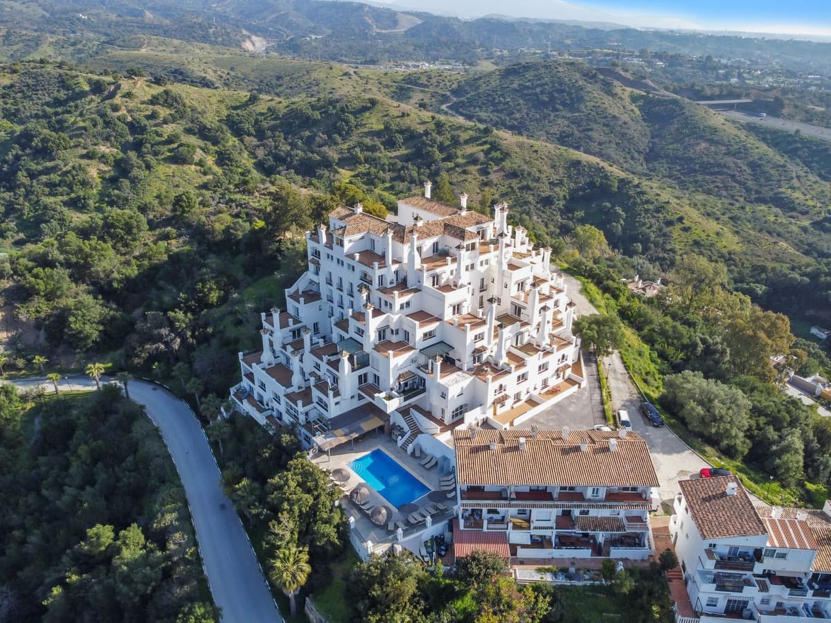 Penthouse Duplex in Estepona — photo 3 of 10