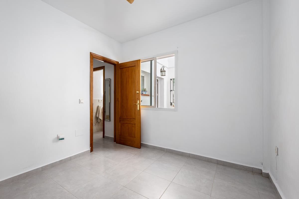 Townhouse in Alhaurín el Grande — photo 8 of 10