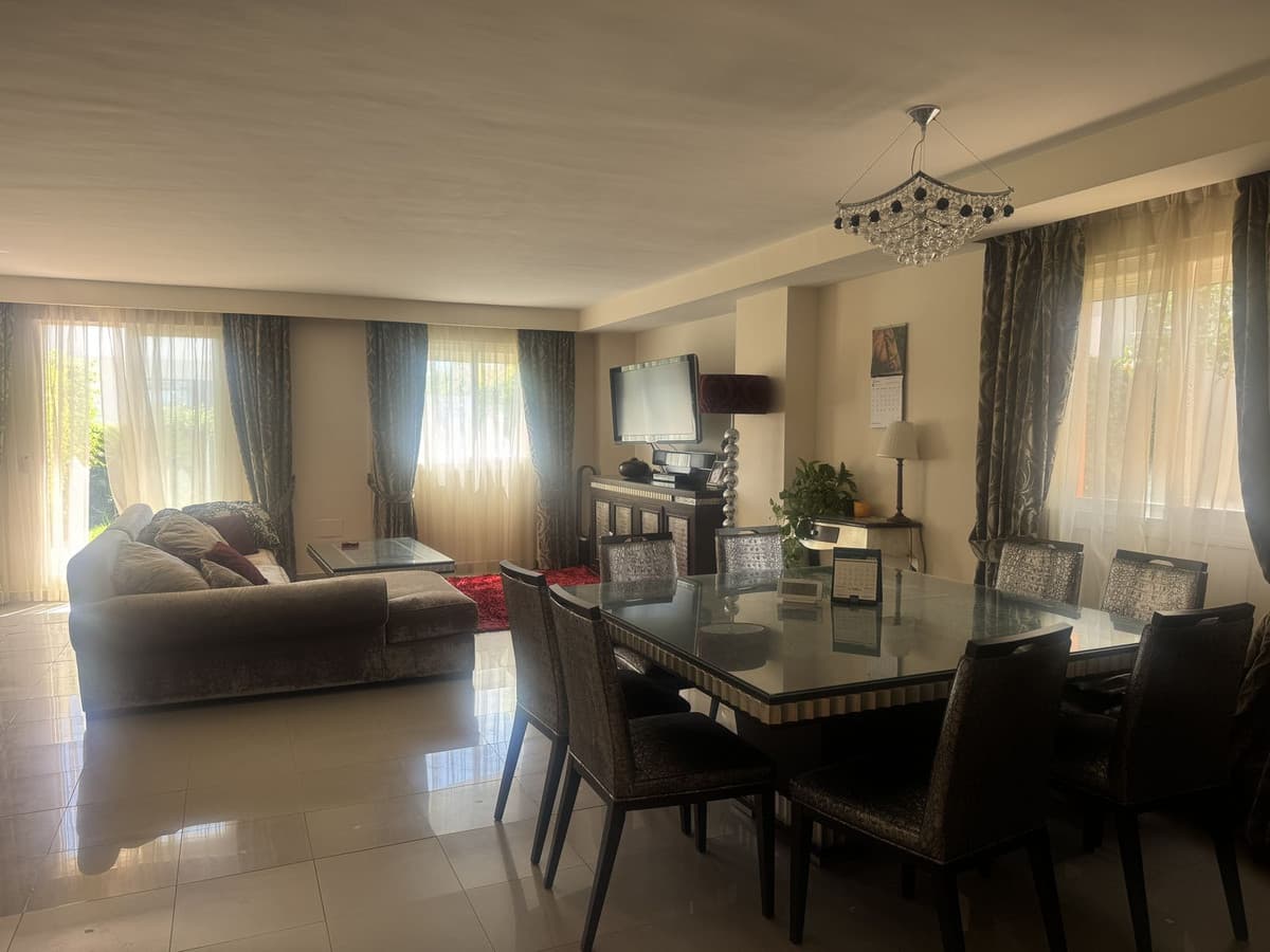 Townhouse in Estepona — photo 3 of 10
