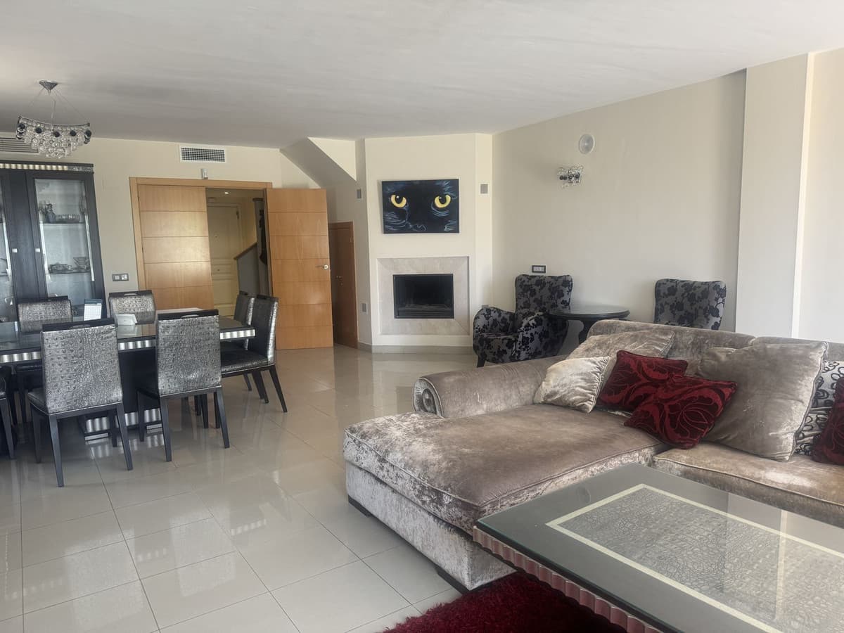 Townhouse in Estepona — photo 4 of 10