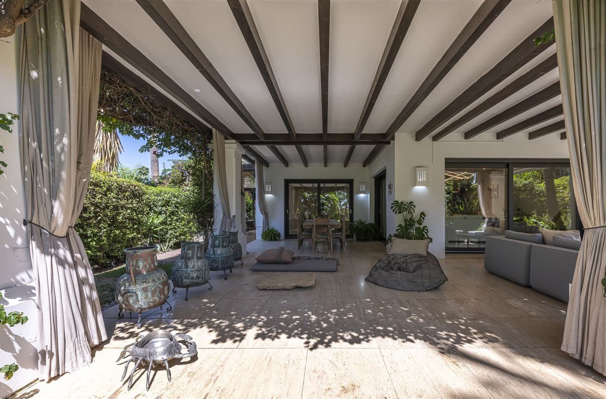 Detached Villa in The Golden Mile — photo 5 of 10