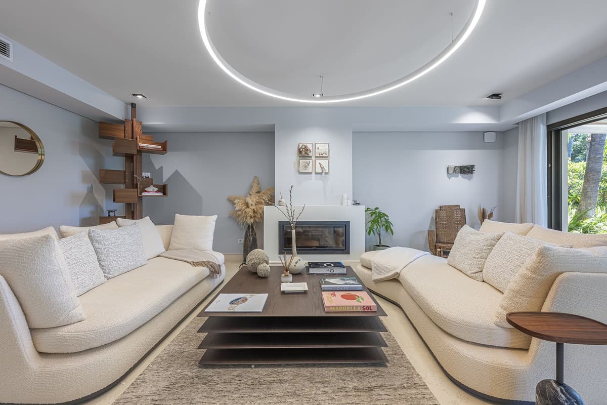 Detached Villa in The Golden Mile — photo 8 of 10
