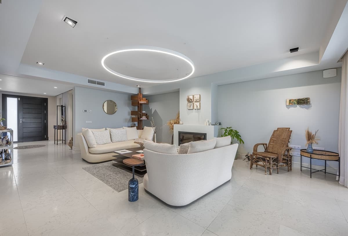 Detached Villa in The Golden Mile — photo 10 of 10